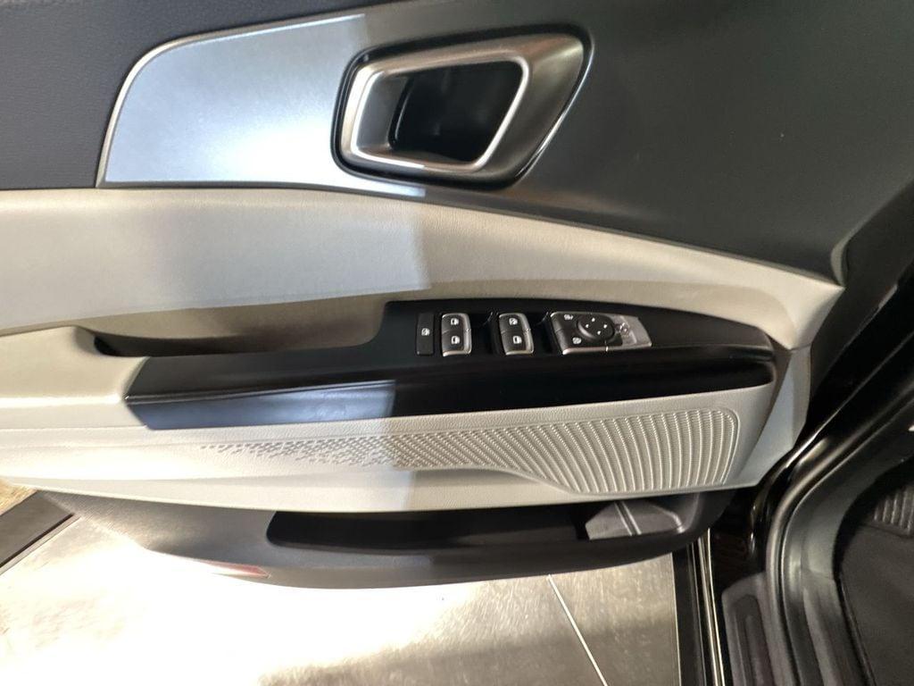 used 2024 Kia Carnival car, priced at $34,766