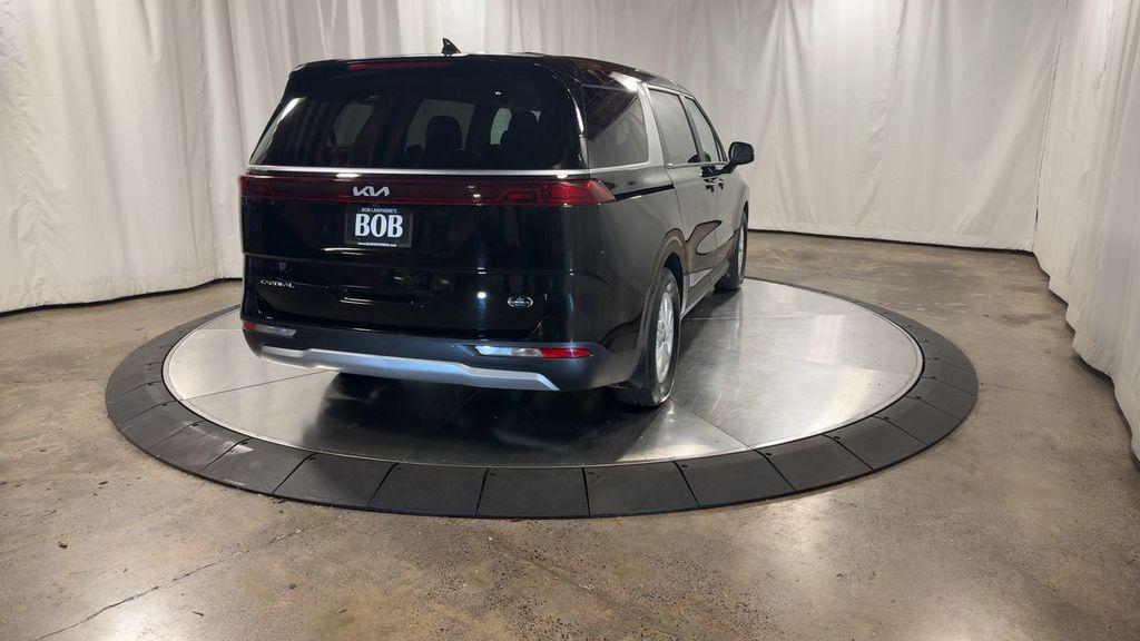 used 2024 Kia Carnival car, priced at $34,766