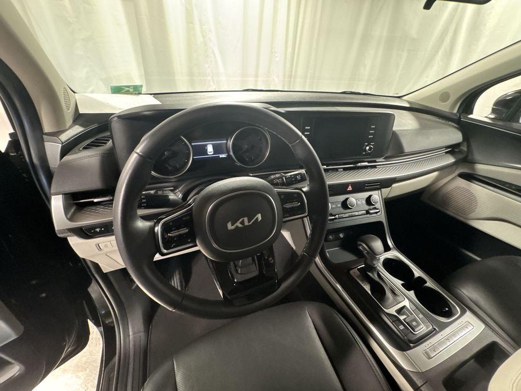 used 2024 Kia Carnival car, priced at $34,766