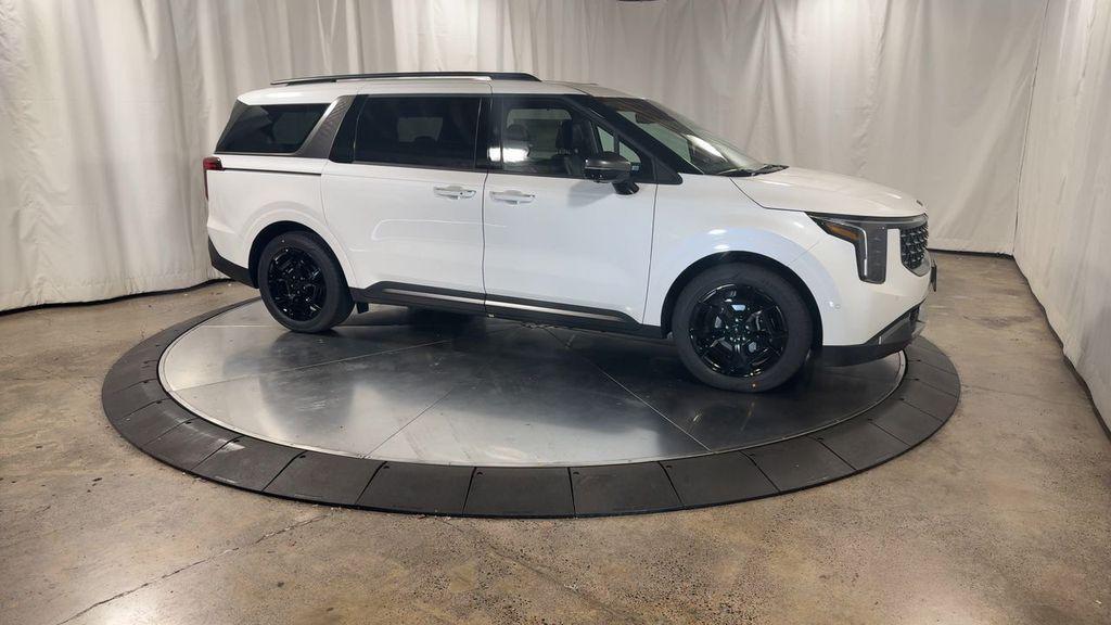 new 2026 Kia Carnival car, priced at $55,285