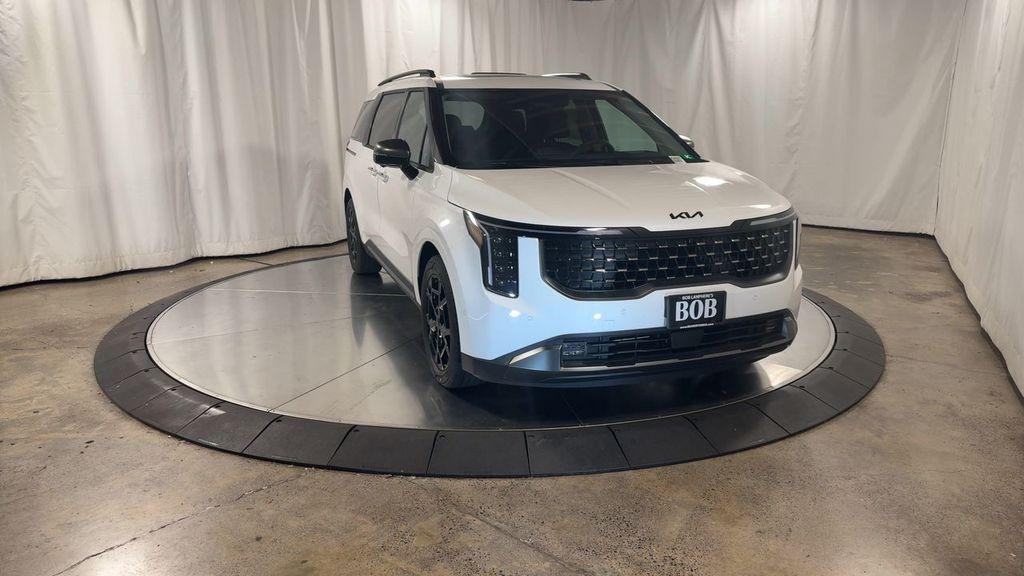 new 2026 Kia Carnival car, priced at $55,285