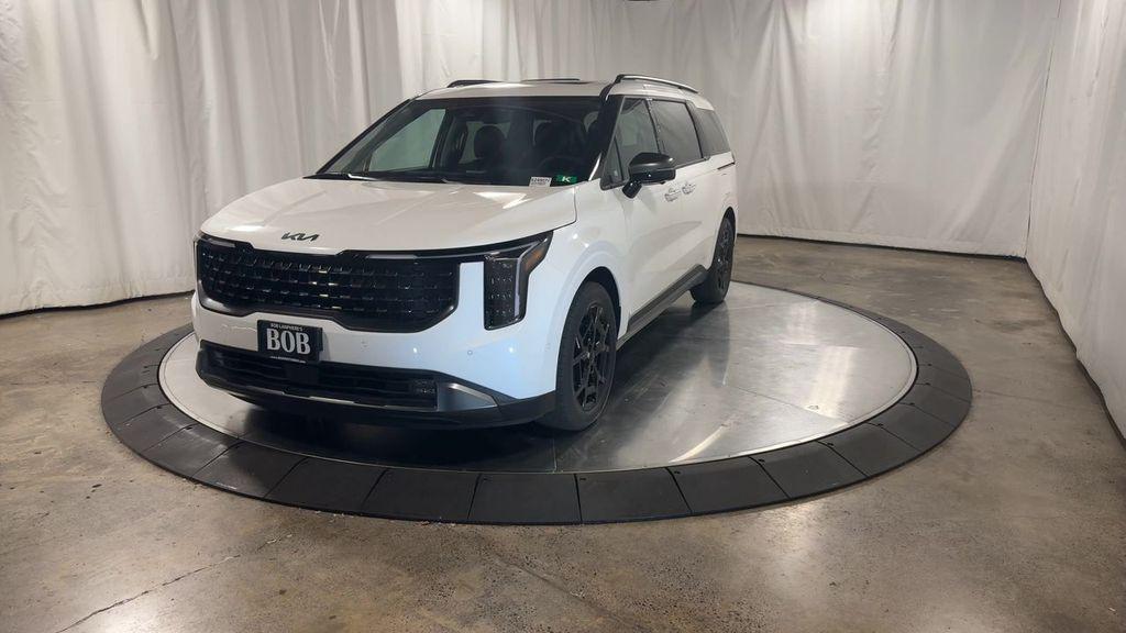 new 2026 Kia Carnival car, priced at $55,285