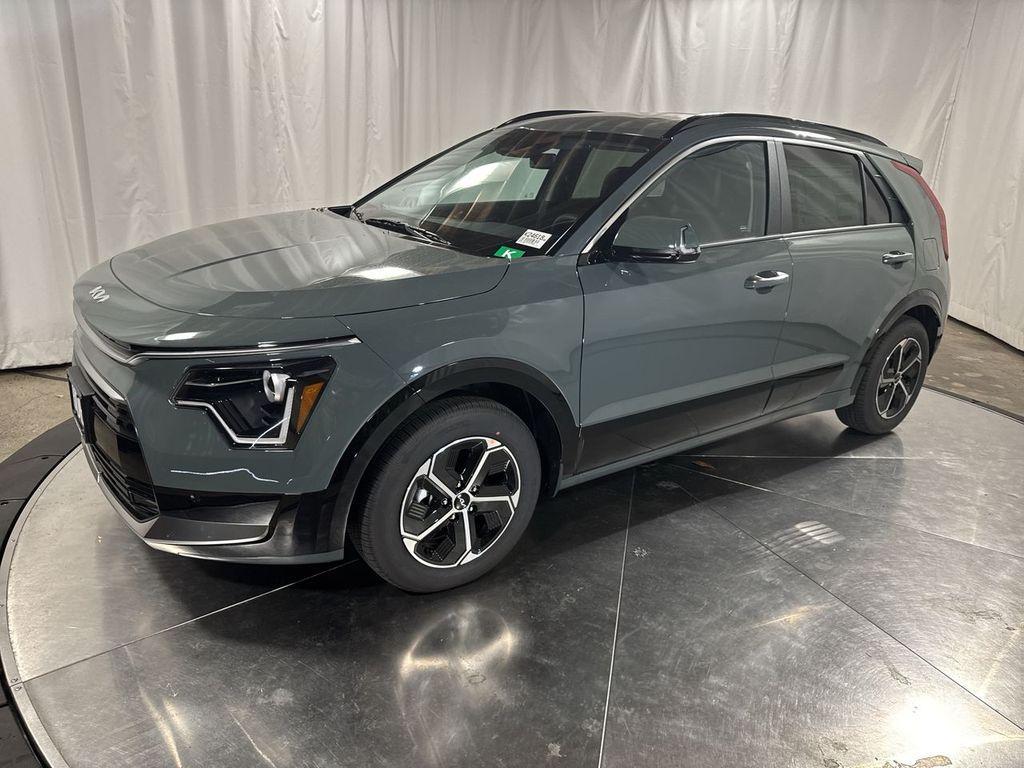 new 2025 Kia Niro car, priced at $33,176