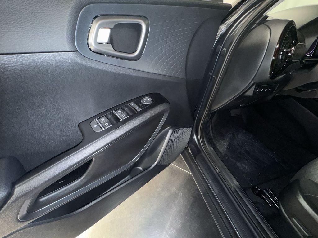 new 2025 Kia Soul car, priced at $24,806