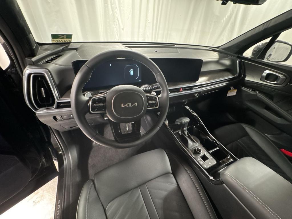 new 2025 Kia Sorento car, priced at $44,754