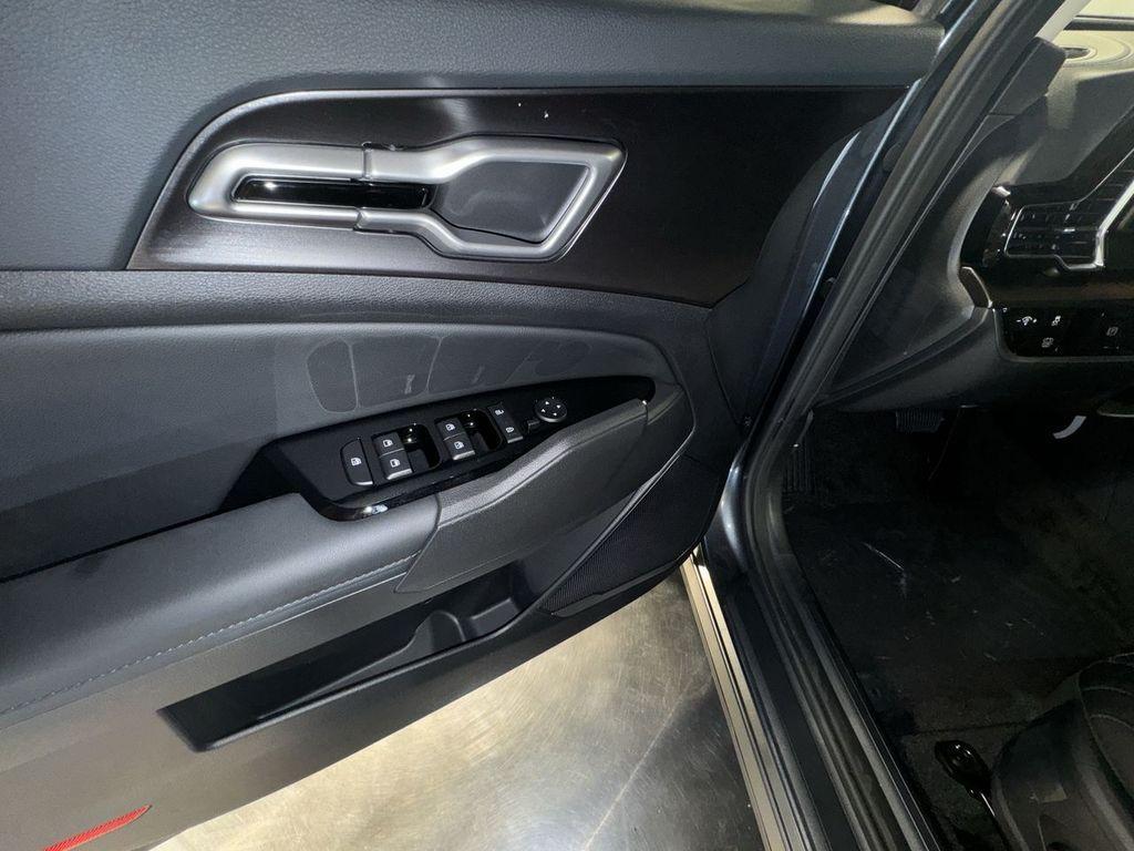 new 2025 Kia Sportage Hybrid car, priced at $33,915