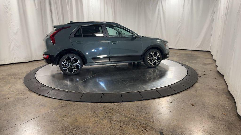 new 2025 Kia Niro car, priced at $32,752