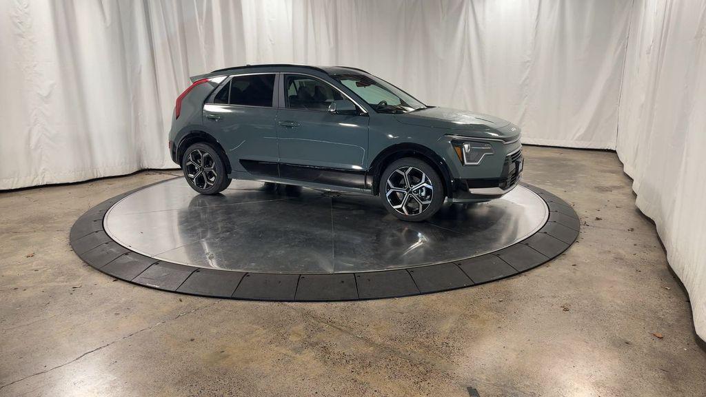 new 2025 Kia Niro car, priced at $32,752