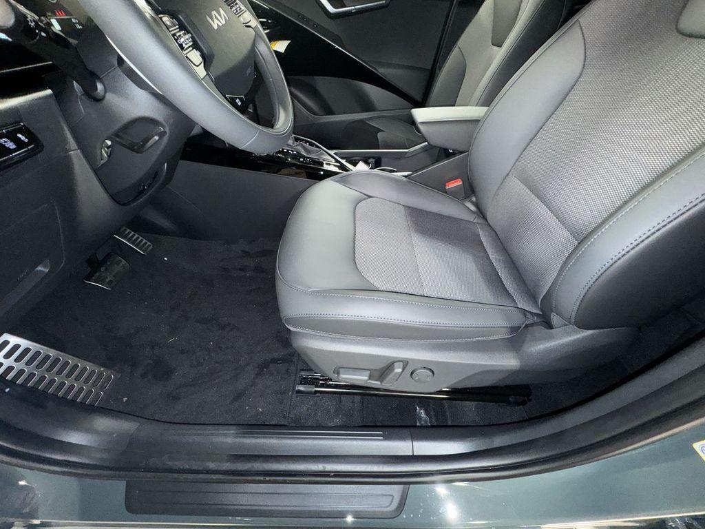 new 2025 Kia Niro car, priced at $32,752