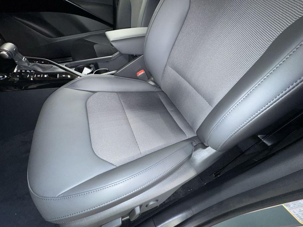 new 2025 Kia Niro car, priced at $32,752