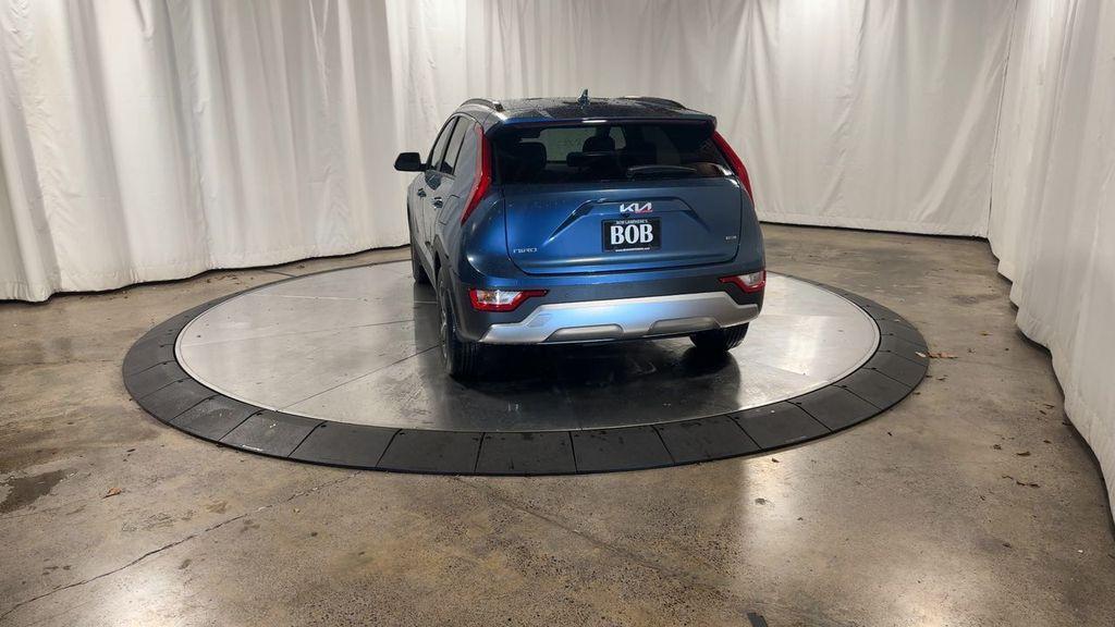 new 2025 Kia Niro car, priced at $29,892