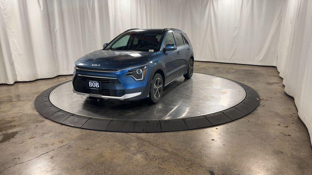 new 2025 Kia Niro car, priced at $29,892