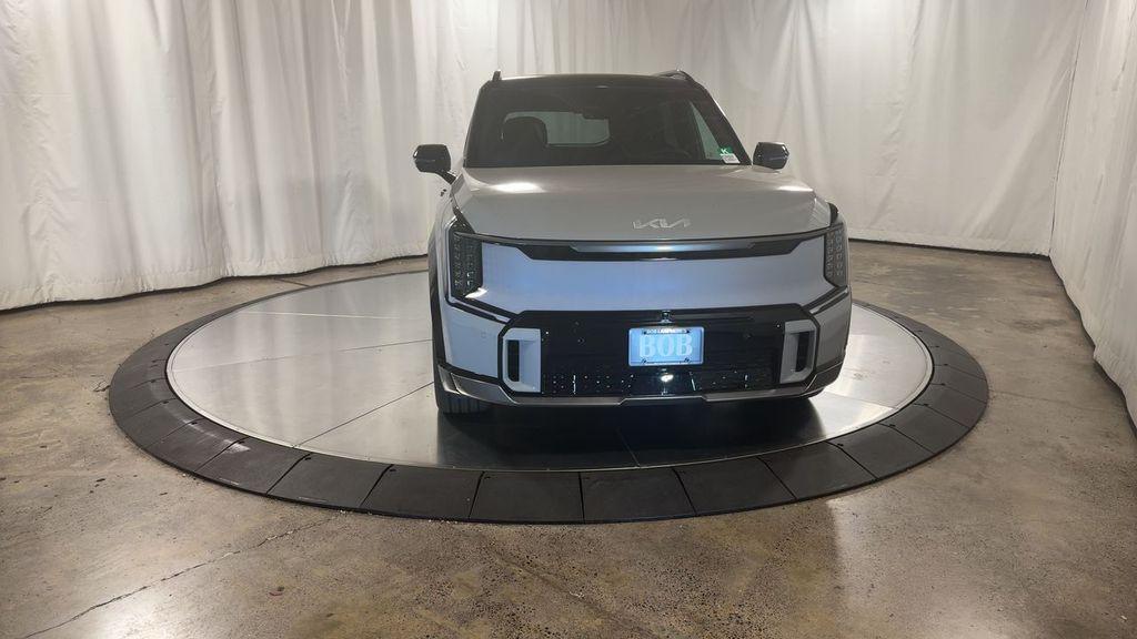 new 2026 Kia EV9 car, priced at $68,257