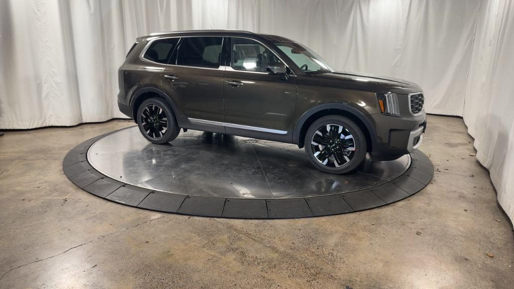 new 2025 Kia Telluride car, priced at $49,038