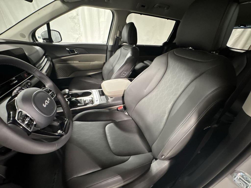 new 2026 Kia Carnival car, priced at $42,951