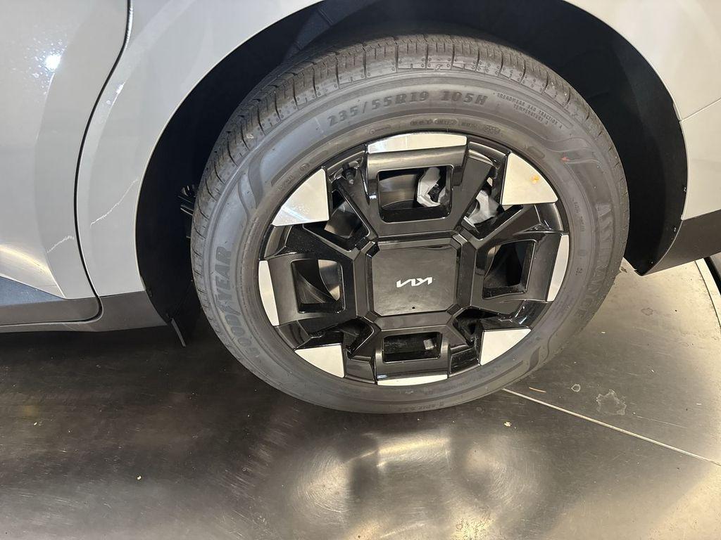 new 2026 Kia Carnival car, priced at $42,951