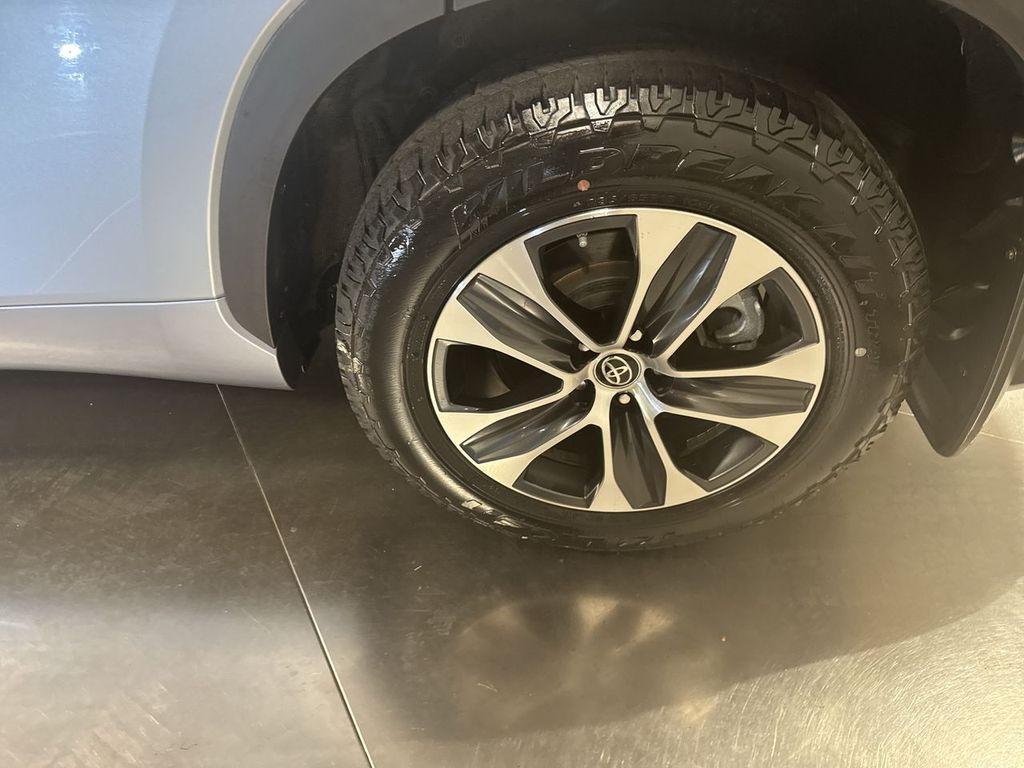 used 2021 Toyota Highlander car, priced at $26,684