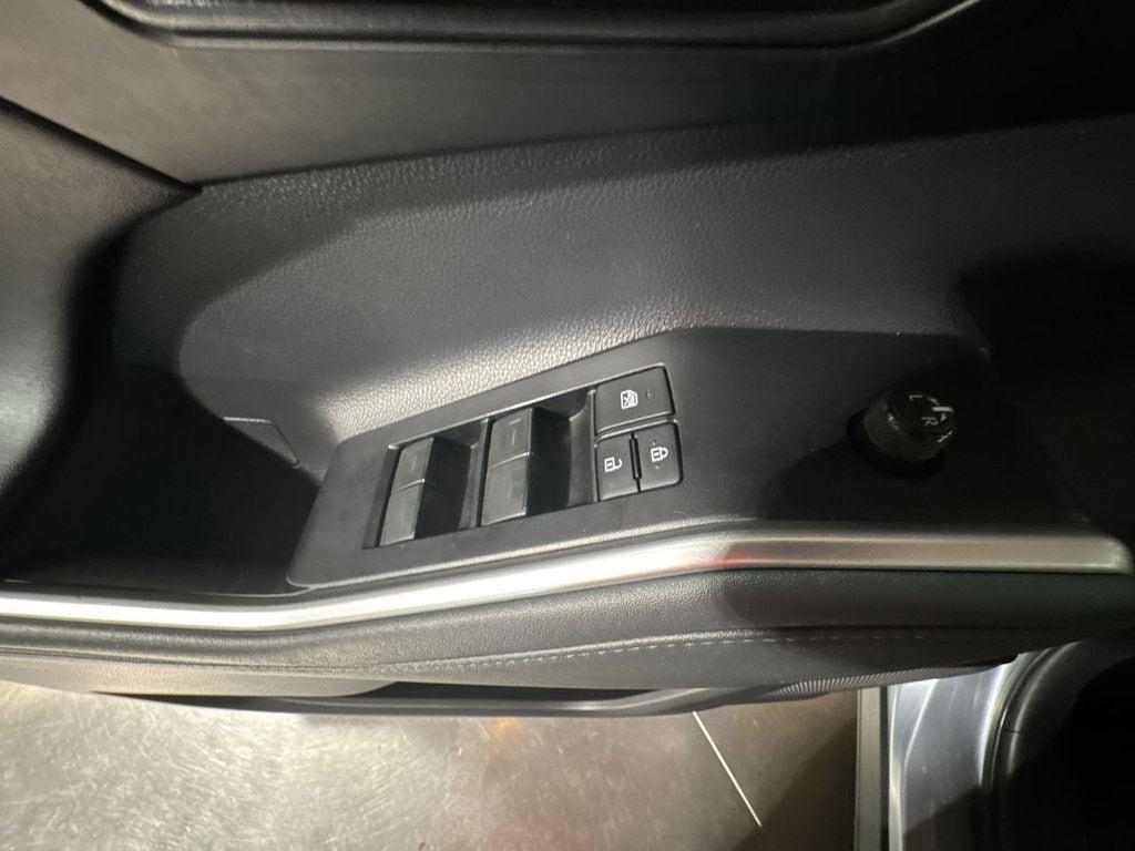 used 2021 Toyota Highlander car, priced at $26,684