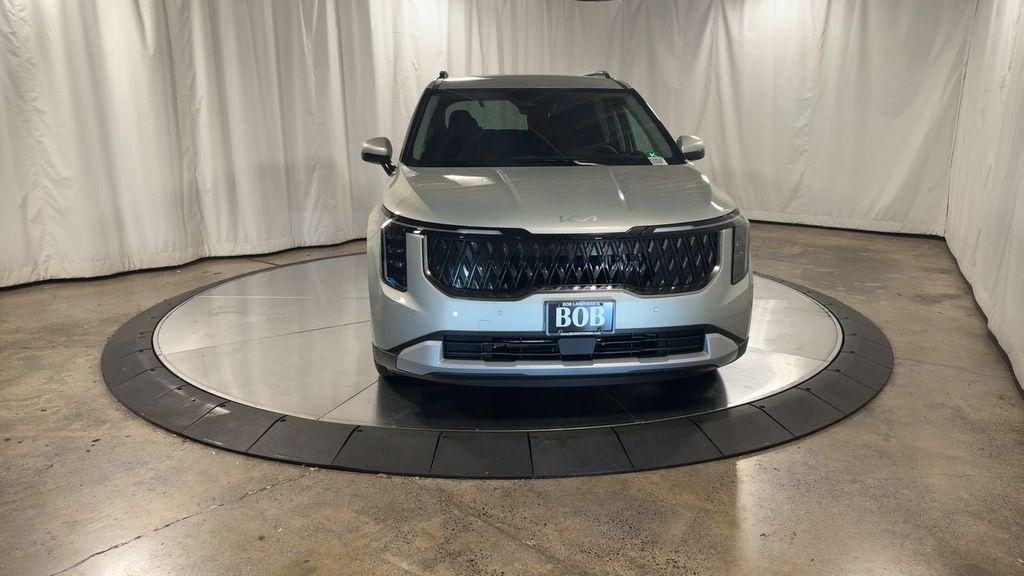 new 2026 Kia Carnival car, priced at $44,852