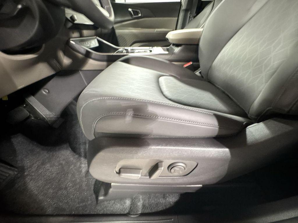 new 2026 Kia Carnival car, priced at $44,852