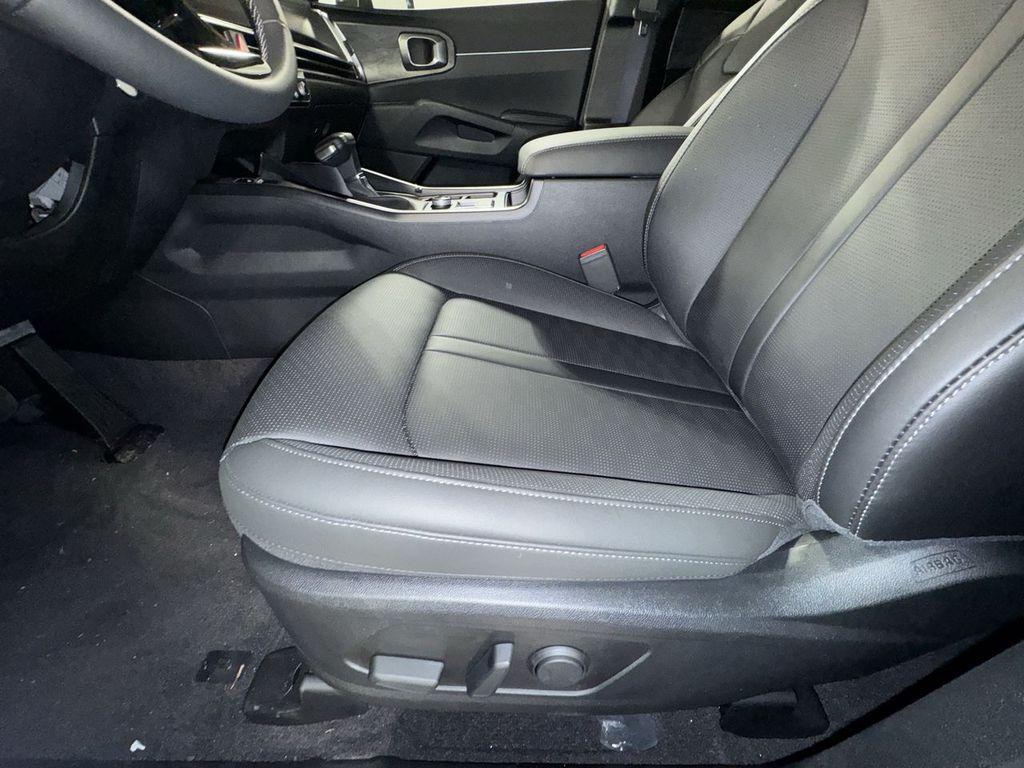 new 2025 Kia Sorento car, priced at $42,312