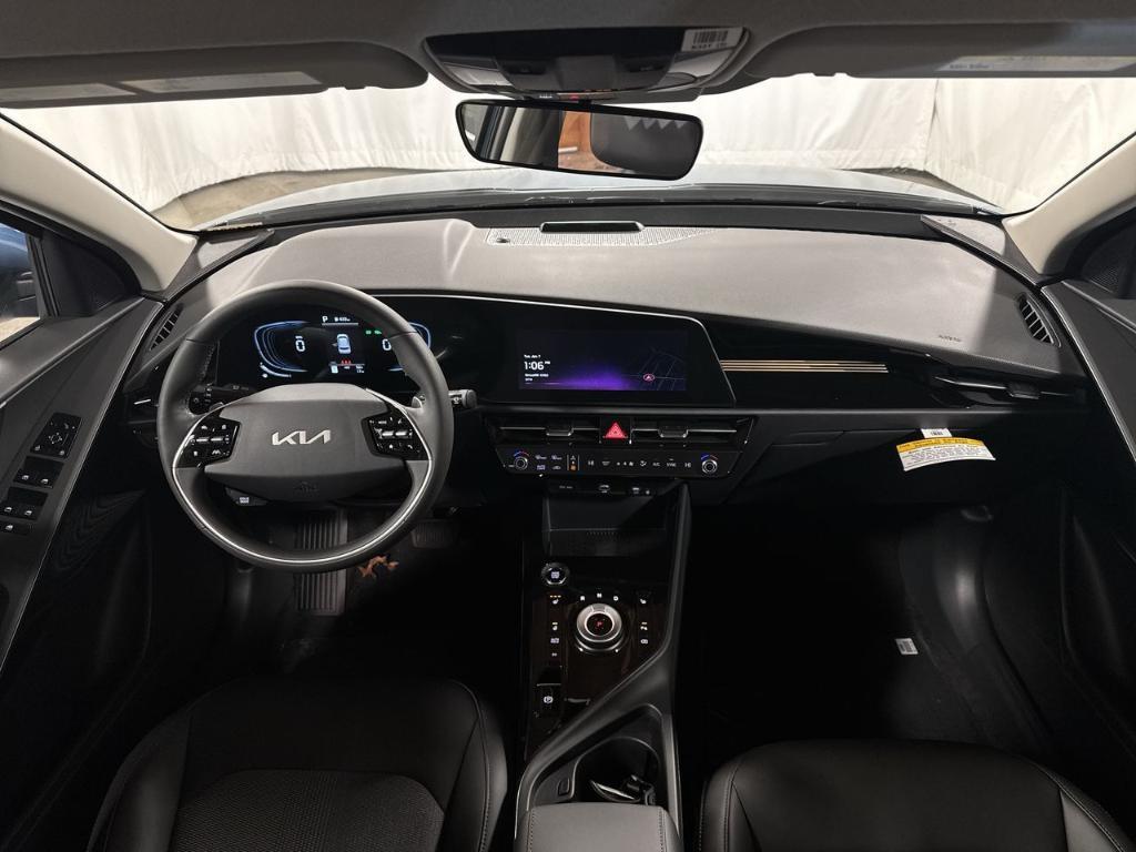 new 2025 Kia Niro Plug-In Hybrid car, priced at $36,021