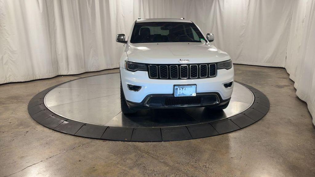 used 2017 Jeep Grand Cherokee car, priced at $15,885