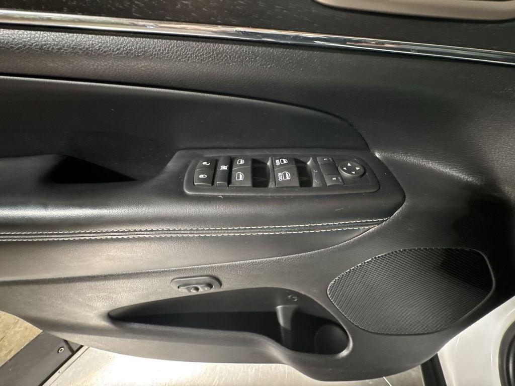 used 2017 Jeep Grand Cherokee car, priced at $15,885