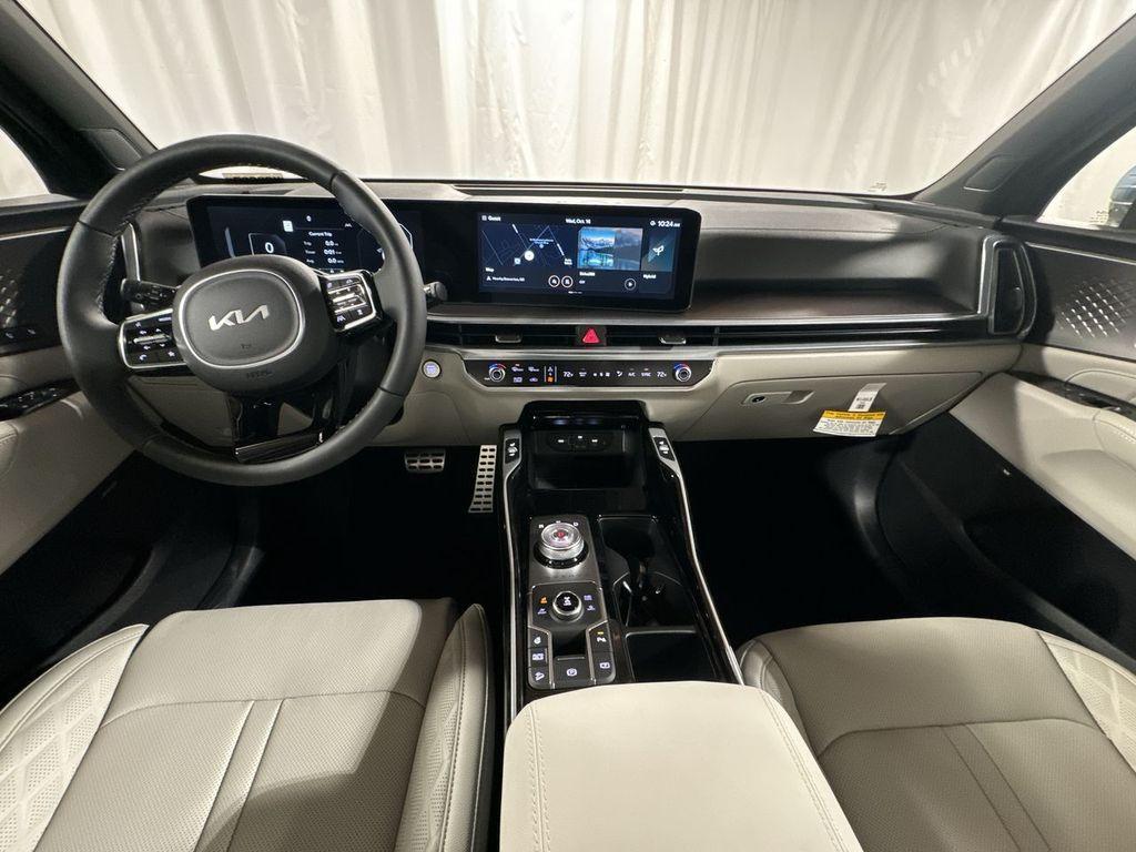 new 2025 Kia Sorento Hybrid car, priced at $47,682