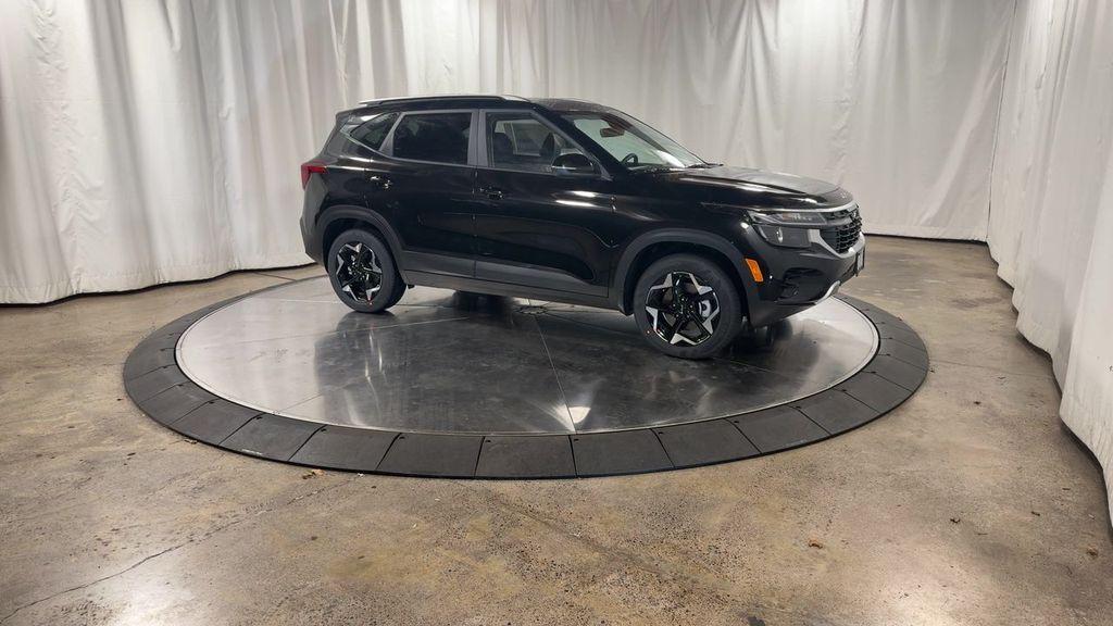 new 2025 Kia Seltos car, priced at $26,931