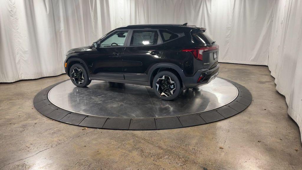 new 2025 Kia Seltos car, priced at $26,931