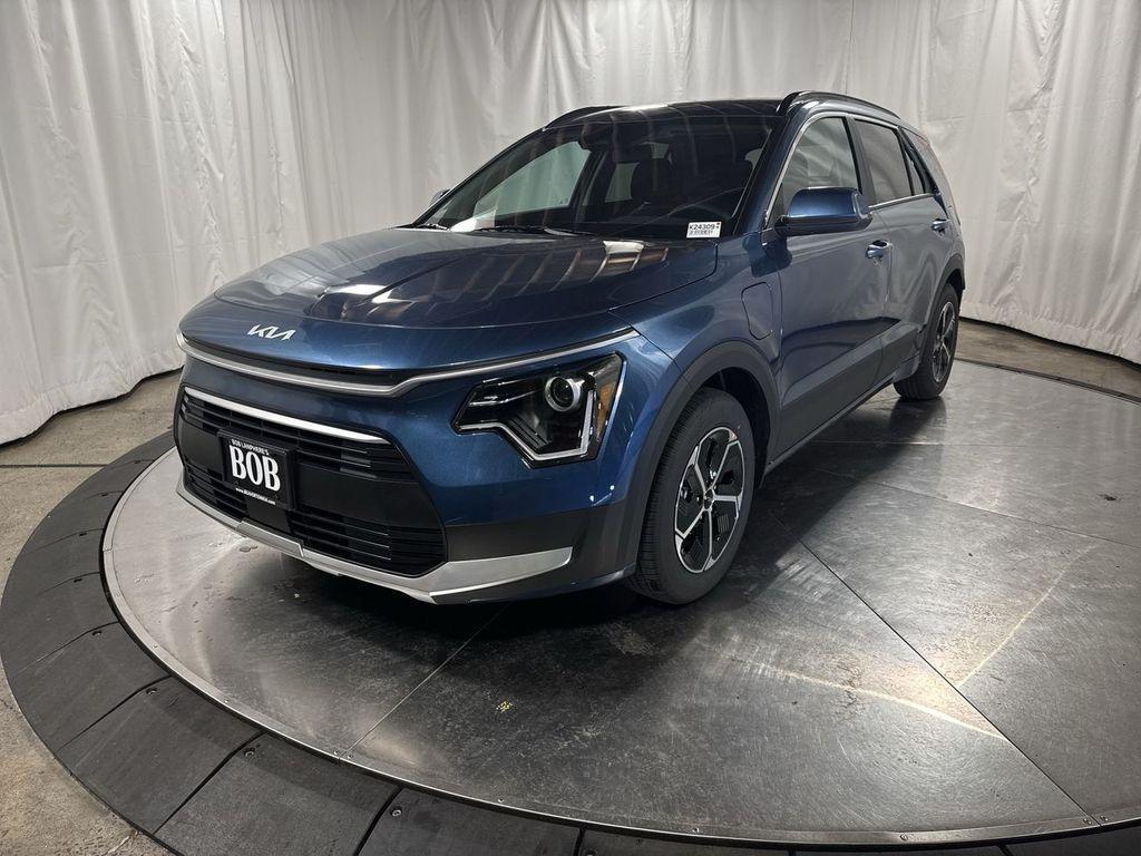 new 2025 Kia Niro Plug-In Hybrid car, priced at $36,021