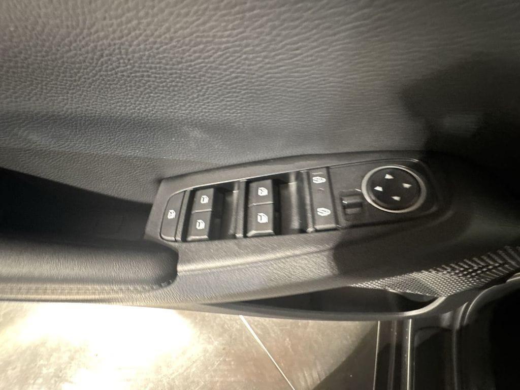 used 2024 Kia Seltos car, priced at $26,996