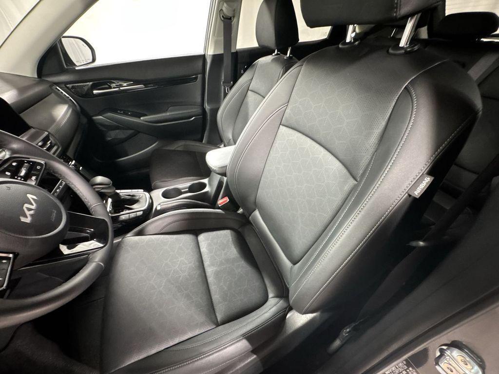 used 2024 Kia Seltos car, priced at $26,996