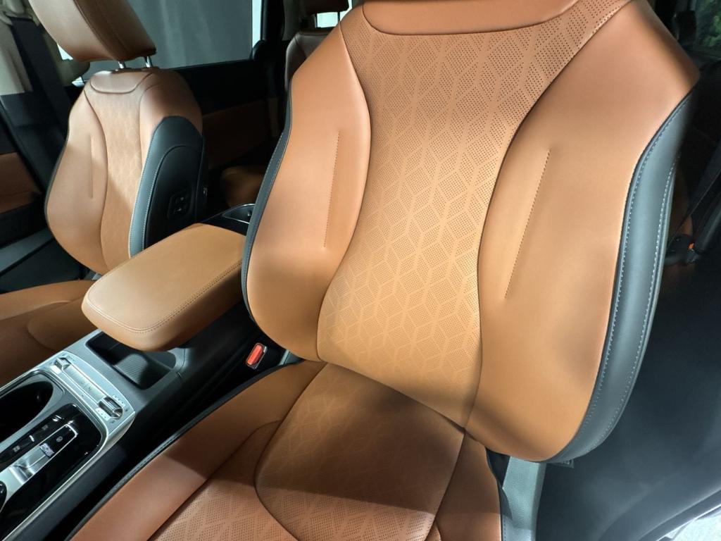 new 2026 Kia Carnival Hybrid car, priced at $47,127