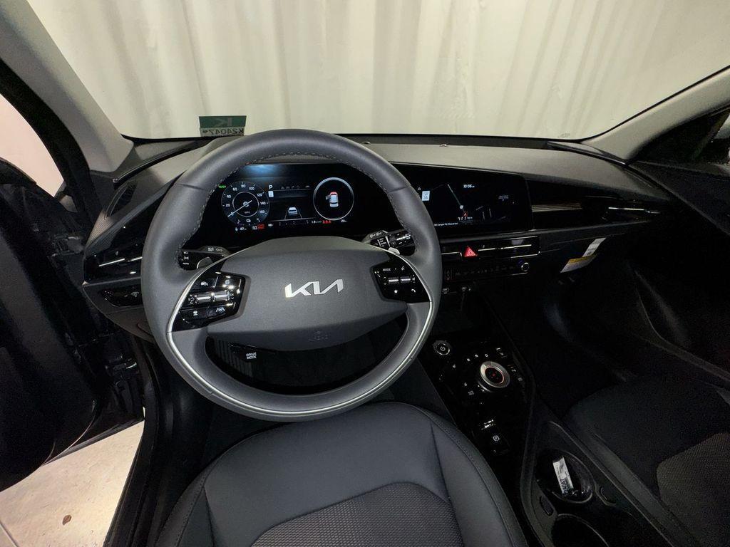 new 2025 Kia Niro EV car, priced at $33,817