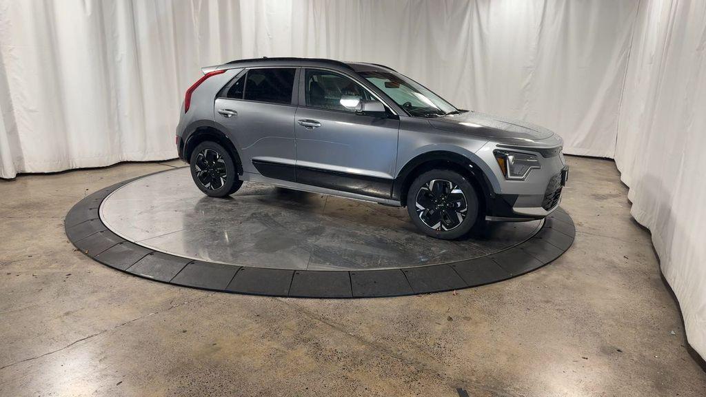 new 2025 Kia Niro EV car, priced at $33,817