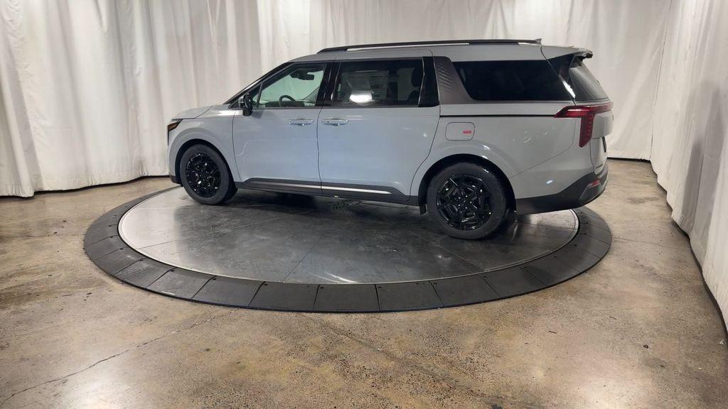 new 2025 Kia Carnival car, priced at $47,884
