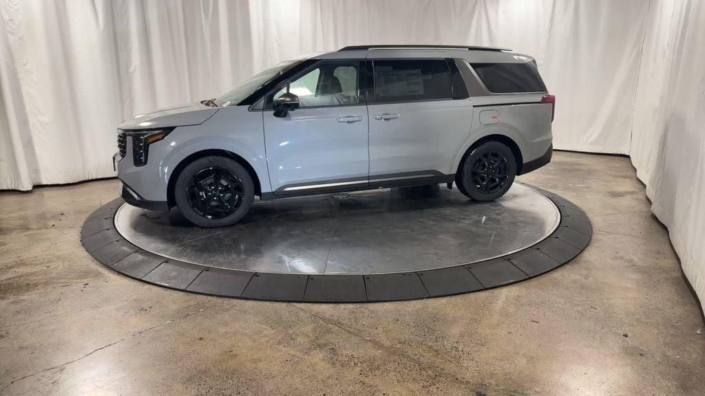 new 2025 Kia Carnival car, priced at $47,884