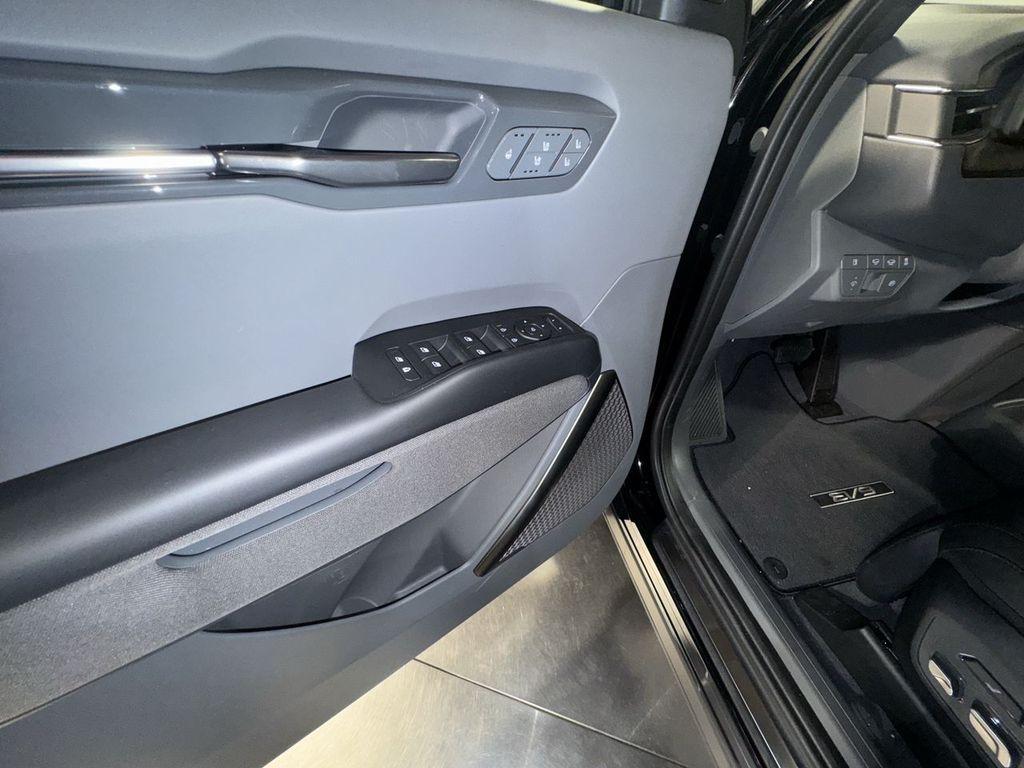 new 2026 Kia EV9 car, priced at $66,594