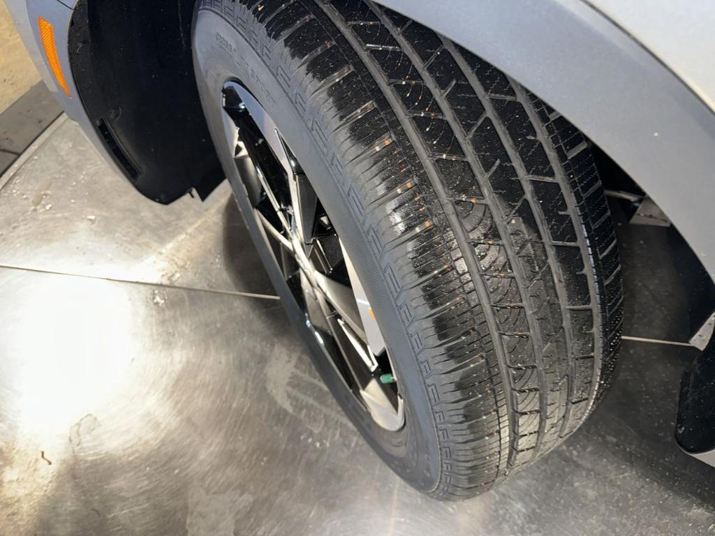 new 2025 Kia Sorento Hybrid car, priced at $42,684