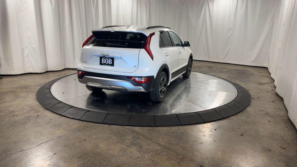new 2025 Kia Niro car, priced at $30,267