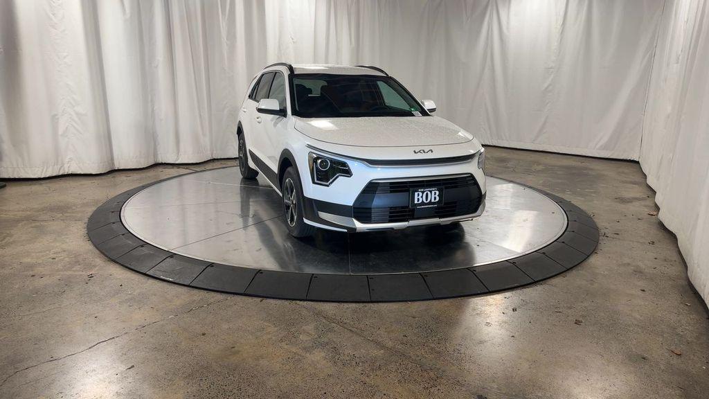 new 2025 Kia Niro car, priced at $30,267
