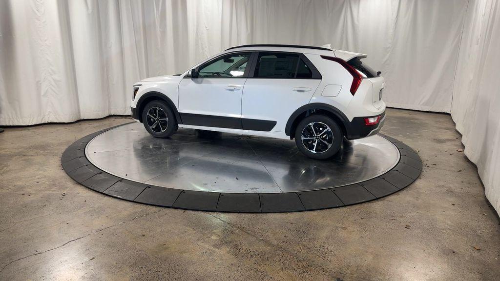 new 2025 Kia Niro car, priced at $30,267