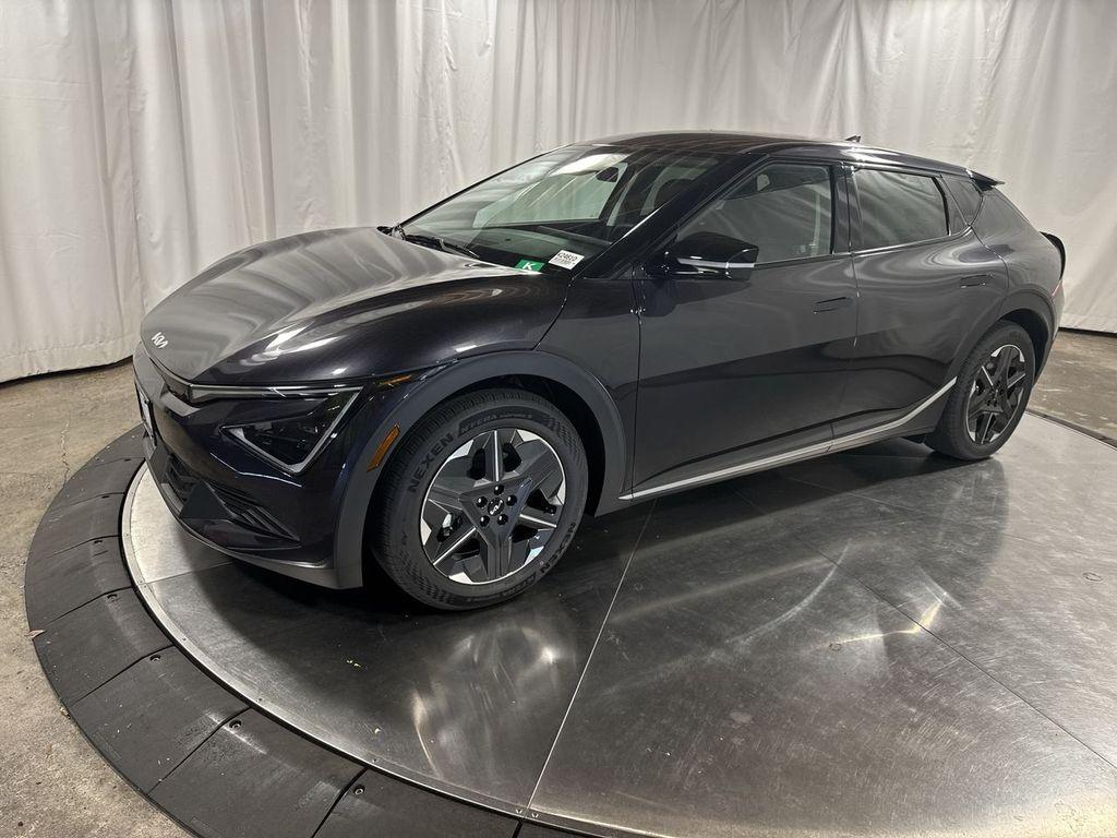 new 2025 Kia EV6 car, priced at $47,928