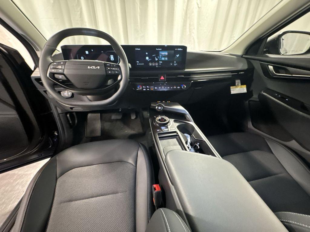 new 2025 Kia EV6 car, priced at $47,928