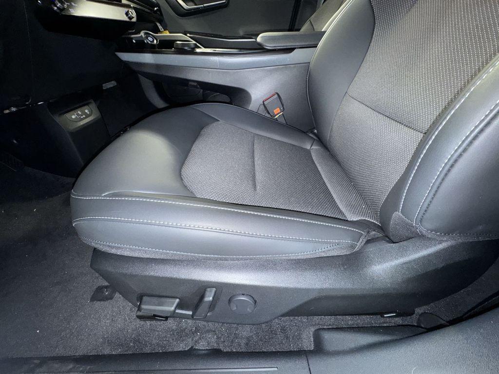 new 2025 Kia EV6 car, priced at $47,928