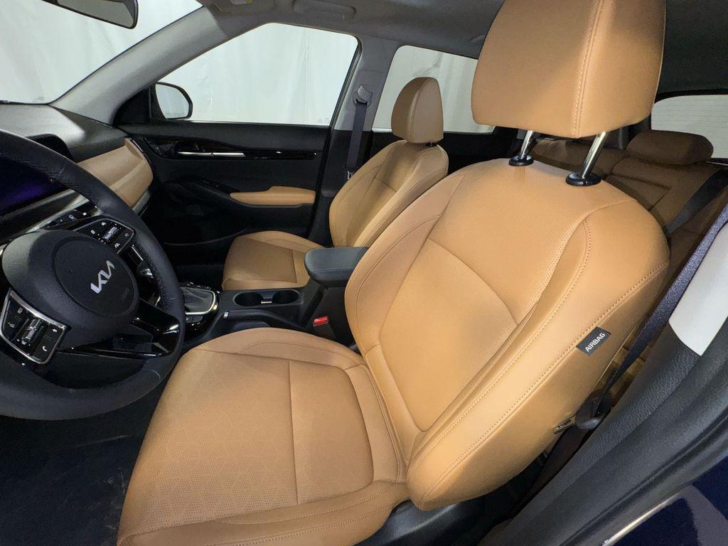 new 2025 Kia Seltos car, priced at $28,876