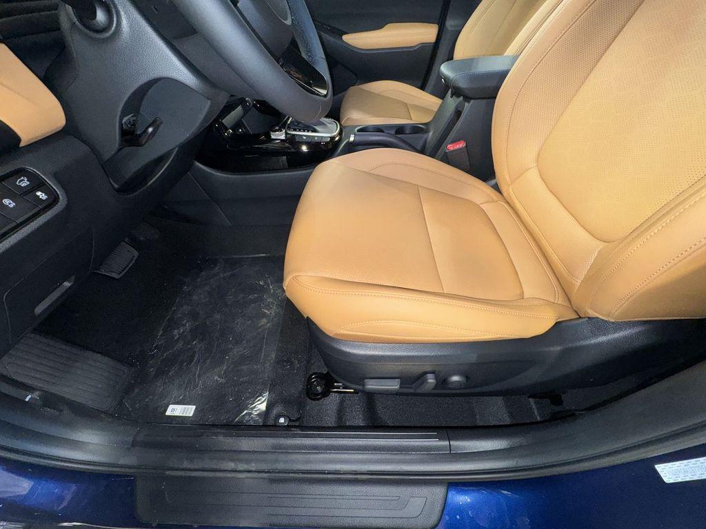 new 2025 Kia Seltos car, priced at $28,876