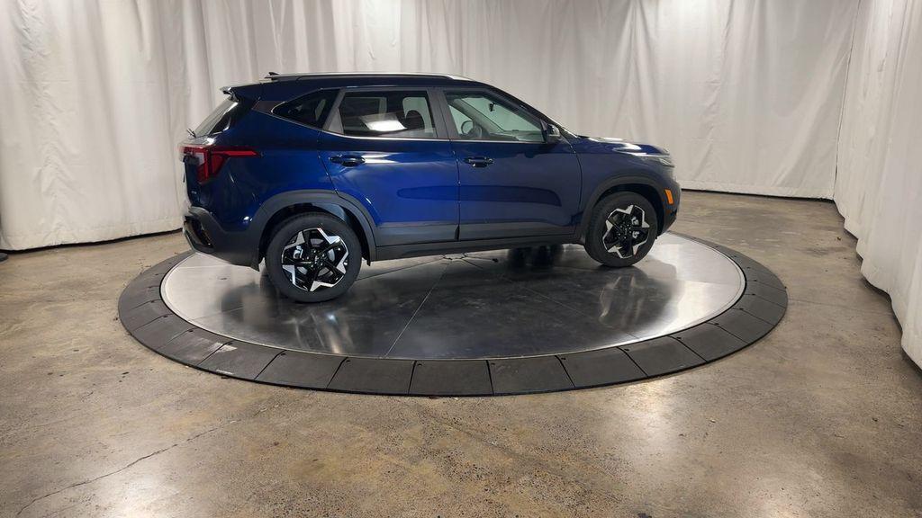 new 2025 Kia Seltos car, priced at $28,876